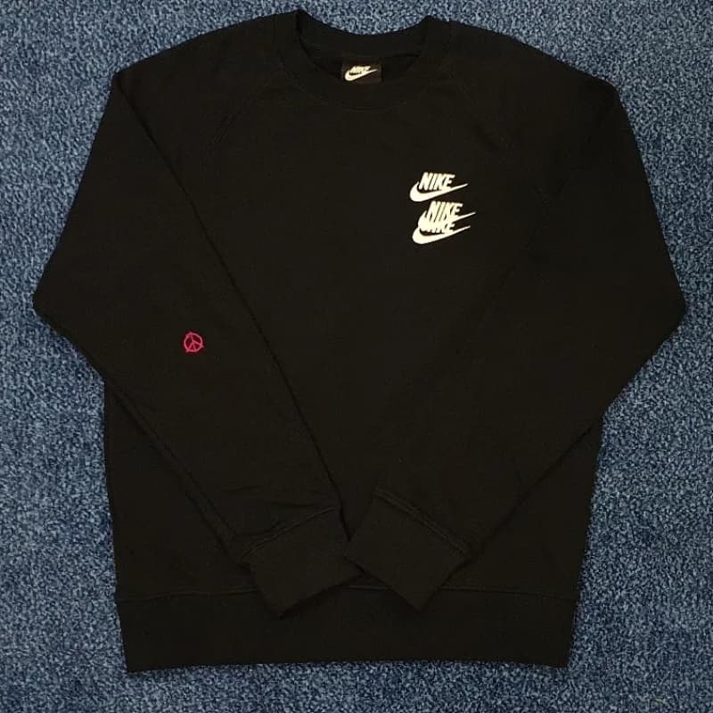 Nike World Tour Sweatshirt